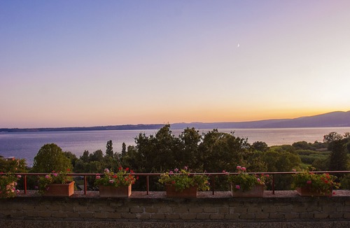 Poggio delle Ginestre Villa | Completely remodeled in 2022. Villa, panoramic lake view, private swimming pool
