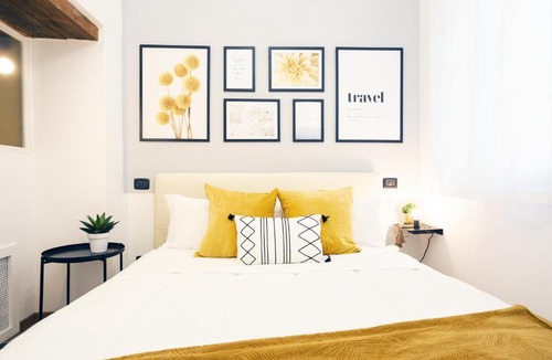 Old Town Apartment | Corso Vannucci Central Apartment