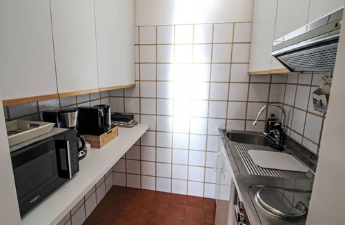 Lesa Apartment | Cosy apartment for 3 people with A/C, WIFI, TV, patio and pets allowed