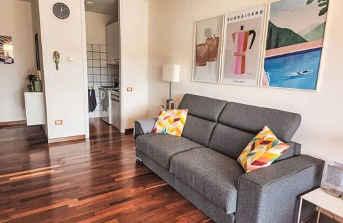 Lesa Apartment | Cosy apartment for 3 people with A/C, WIFI, TV, patio and pets allowed