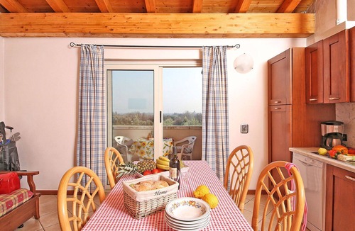 Cunettone Apartment | Cosy apartment for 4 guests with A/C, pool, WIFI, TV, balcony, pets allowed and panoramic view