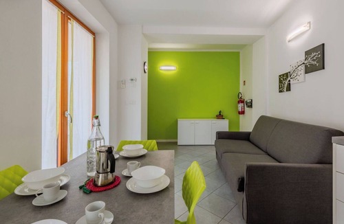 Bolognano-Vignole Apartment | Cosy apartment for 4 people with WIFI, A/C, patio, pets allowed and panoramic view