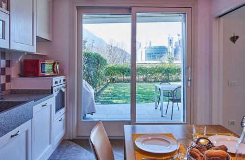 Lecco Apartment | Cosy apartment for 6 people with WIFI, TV and patio