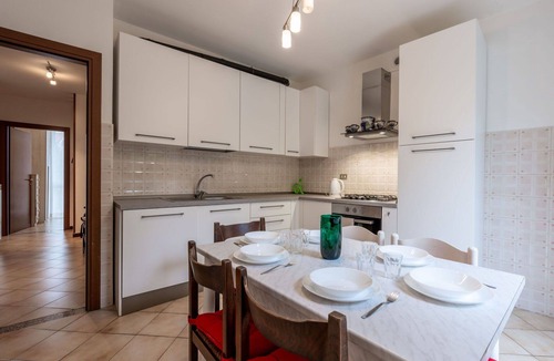 Bee Apartment | Cosy apartment for 6 people with WIFI, TV and balcony