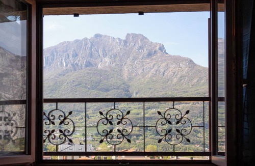 Malgrate Apartment | Cozy 2-bedroom apartment in enchanting Malgrate with AC