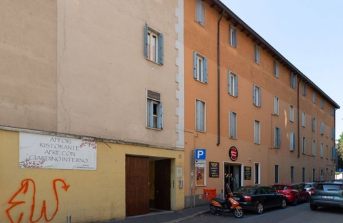 Affori Apartment | Cozy 22m2 studio apartment located on the second floor WITHOUT lift of a building in the Affori district.Able to comfortably accommodate up to 2 people, the property is located just 400 meters from the Affori FN yellow M3 metro line stop and the Affori