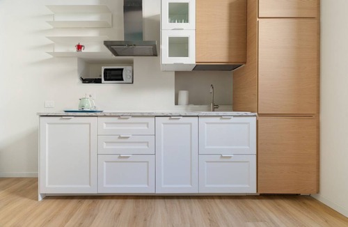 Central Station Apartment | Cozy 38m2 apartment, perfect for 4 people, located on the ground floor of a typical building.The accommodation is located in a strategic position, a stone's throw from the Central Station and the M1 Lima metro, allowing you to easily move around the ci