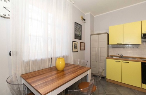 San Donato Apartment | Cozy 45 sqm apartment located on the first floor (lift), able to accommodate 4 people, a few steps from Piazza Statuto, in an ideal position to move around the city.The underground stop XVIII December is 700 meters away, the Porta Susa station 800 mete