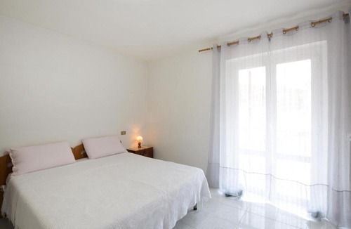 Varese Ligure Apartment | Cozy Apartment In Varese Ligure With Wifi