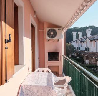 Rosapineta Apartment | Cozy flat in a bright residence-Beahost