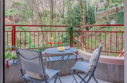 Brunate Apartment | Cozy Oak Como-Brunate bright apt. with garage