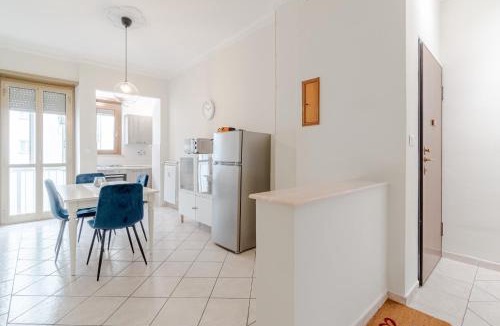 Santa Rita Apartment | Cozy Retreat in the Vibrant Santa Rita District
