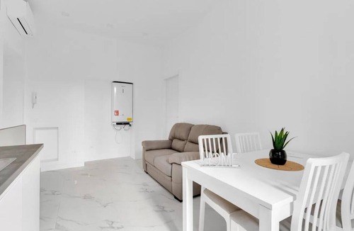 Zona Padova Apartment | CRE9 [Loreto - Cathedral] Central Modern