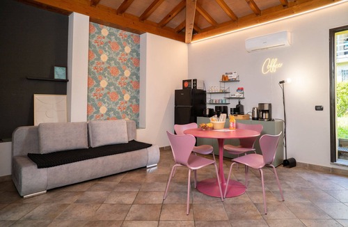 Somma Lombardo Apartment | Da Gise: Garden, Wifi, Malpensa