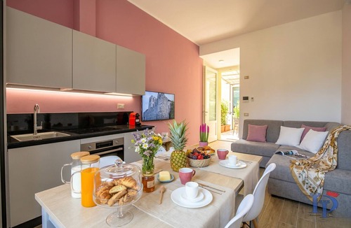Desenzano del Garda City Centre Apartment | Desenzanoloft Palazzo Visconti - Garda Chiaretto