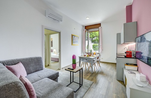 Desenzano del Garda City Centre Apartment | Desenzanoloft Palazzo Visconti - Garda Chiaretto