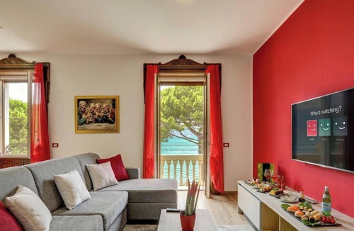 Desenzano del Garda City Centre Apartment | Desenzanoloft Palazzo Visconti - Luigi Visconti
