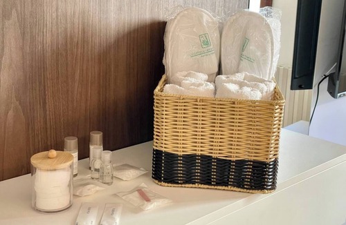 City Center Padova Apartment | Design and comfort with Private Patio, steps from the Basilica of Saint Anthony.