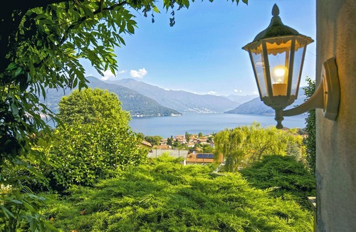 Germignaga House | Detached 3-bedroom house with beautiful outdoor area & dream lake view
