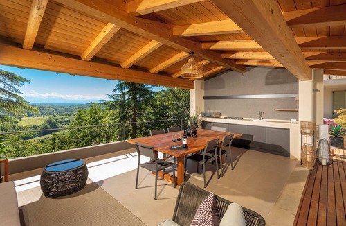 Monticello d'Alba Villa | Dimora Roè - Three Bedroom Villa, Sleeps 6