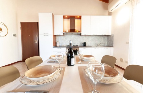 Desenzano del Garda Apartment | Dora's Apartment