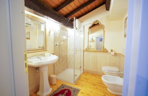 Est Bed & Breakfast | Dorigny Historic Villa - Single Room with Garden View
