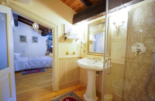 Est Bed & Breakfast | Dorigny Historic Villa - Single Room with Garden View 2
