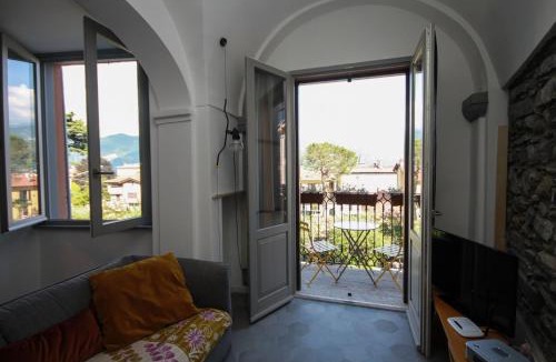 Menaggio House | Due Colonne - Menaggio by LoveComo
