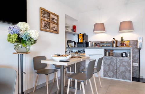 Ville del Monte Apartment | Eco del Garda - Deluxe Studio 101 with Covered Terrace and Lake View