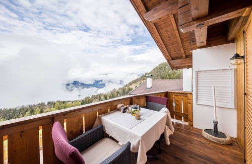 Verano Apartment | Eichernhof Apartment Marillenblüte – Delicious Vital Breakfast and Dinner Available on Request