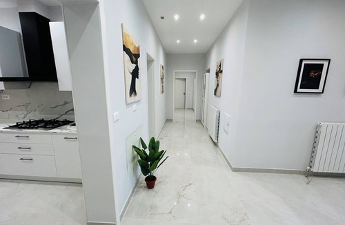 Montegrotto Terme Apartment | Elegant 2-bedroom apartment with AC in Montegrotto Terme