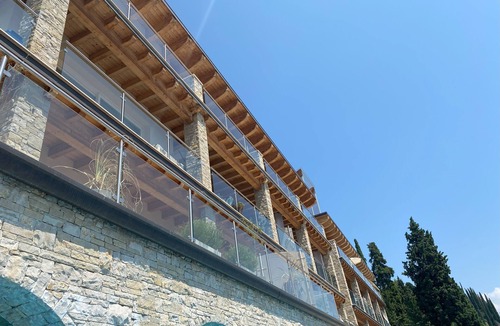 Toscolano Maderno Apartment | Elegant and Modern Style Apartment
