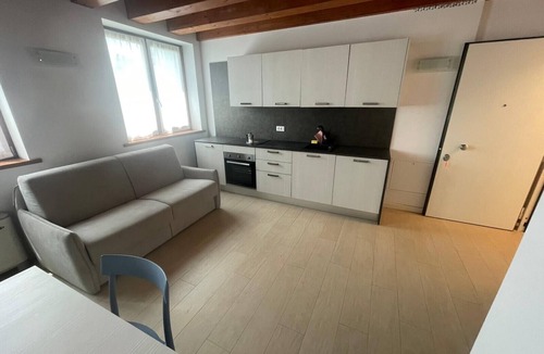 Pellestrina Apartment | Elegant Apartment for 4 Guests – Modern Comforts near Venice