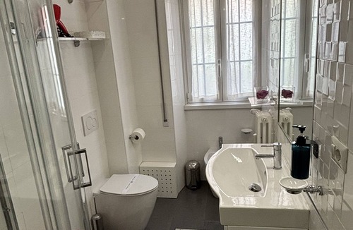 Quartiere Coppede Apartment | Elegant Apartment Near Metro Line B - Luiss Guido Carli