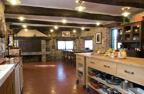 Cortona Villa | Elegant & Comfortable Tuscany Farmhouse Villa in Cortona Italy