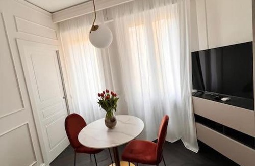 Zona Solari Apartment | Elegante appartamento in zona Tortona-Solari