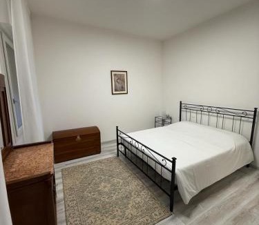 Voghiera House | Elena's apartment - casa gialla