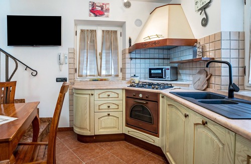 Mezzolombardo House | Emma Home holiday house with balcony and Wi-Fi