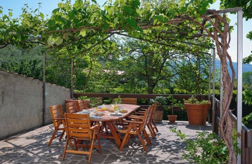 Rivoli Veronese Apartment | ESSENCE, LAKE GARDA SWEET HOME - CASON DEGLI ULIVI