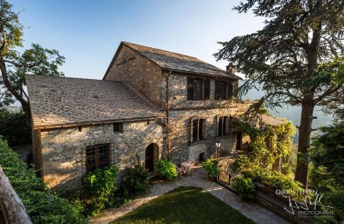 Aigo House | Exclusive 15th century castle, between Cinque Terre and Portofino, offering complete privacy and a private infinity pool