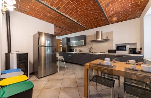 Frinco Villa | Exclusive Villa with Swimming Pool and Tennis Area