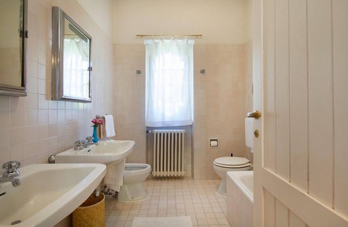 Dormelletto Villa | Eye-catching villa with pool in a huge private park! - Villa Monti