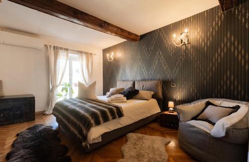 Roman Quarter Apartment | FAMILY