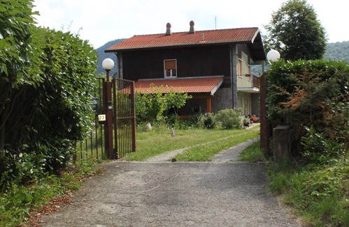 Ghirla House | Feel at home - Casa Anima Ghirla - Detached house - woods, lake, tranquility