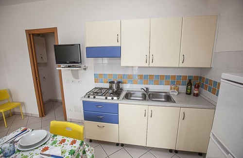 Rosapineta Apartment | Ferienanlage Solmare Wohnung Quadri für 7 Personen