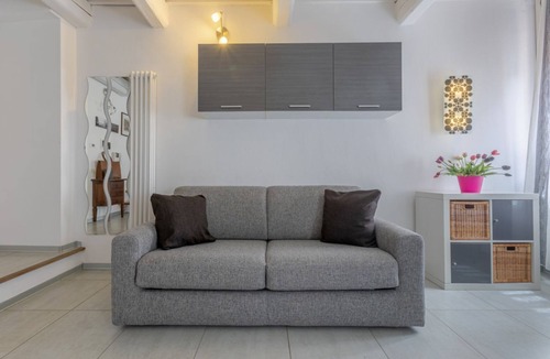 Ferrara Historic Centre Apartment | Ferrara Center Bi-level Beauty Apartment