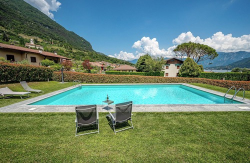 Lenno Apartment | Fortuna Holiday Apartment with Pool