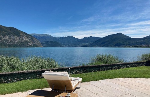 Clusane Apartment | franciacorta iseo lake house