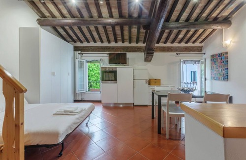 Ferrara Historic Centre Apartment | Frescobaldi Aparments! Monolocale Accogliente x3