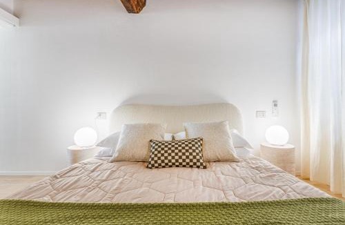 Old Town Apartment | Fumo di Lambrusco - Rua Frati 34 Palace by MoVeBNB